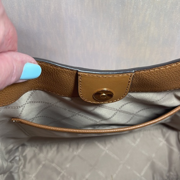 MICHAEL KORS  “Bowery” Hobo - NWT - Picture 10 of 11